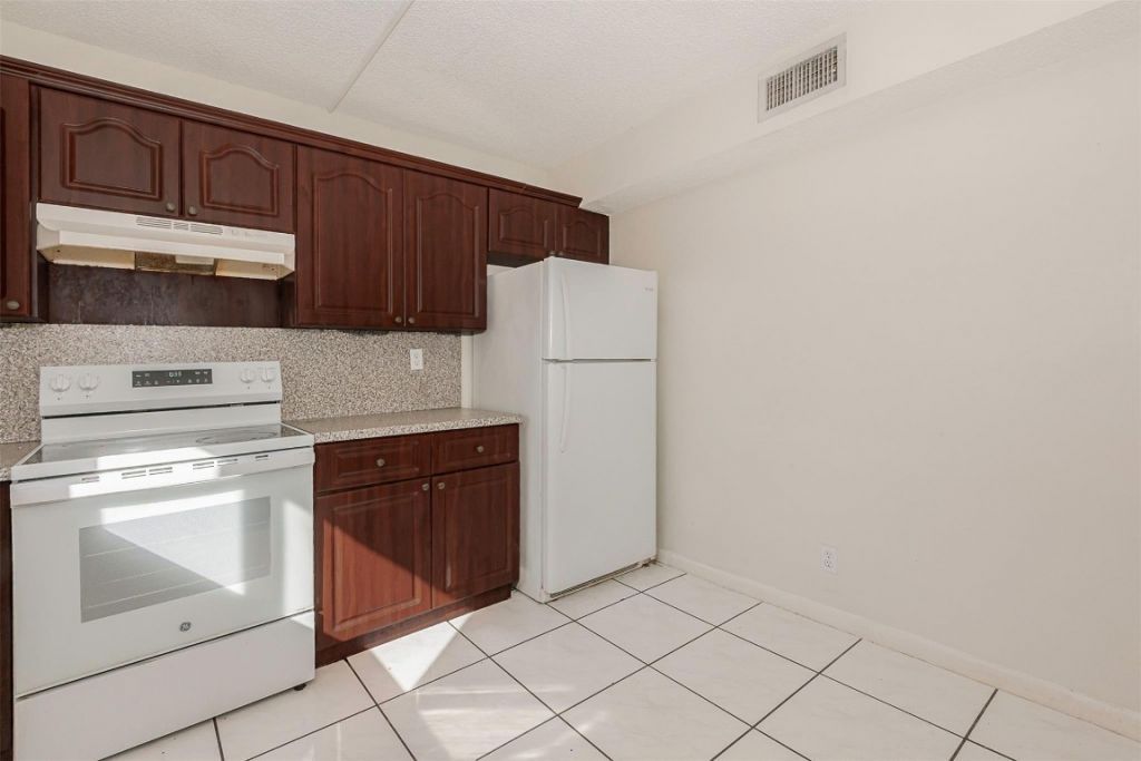 10201 NW 35th Street, Coral Springs, FL 33065 Photo