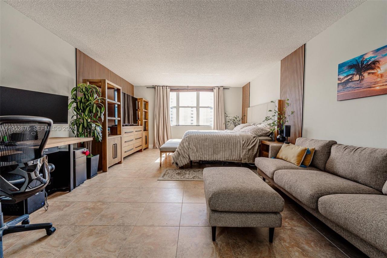 1800 NE 114th St, Unit 909, Miami, FL 33181 Photo