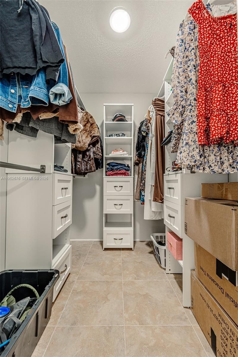 1800 NE 114th St, Unit 909, Miami, FL 33181 Photo