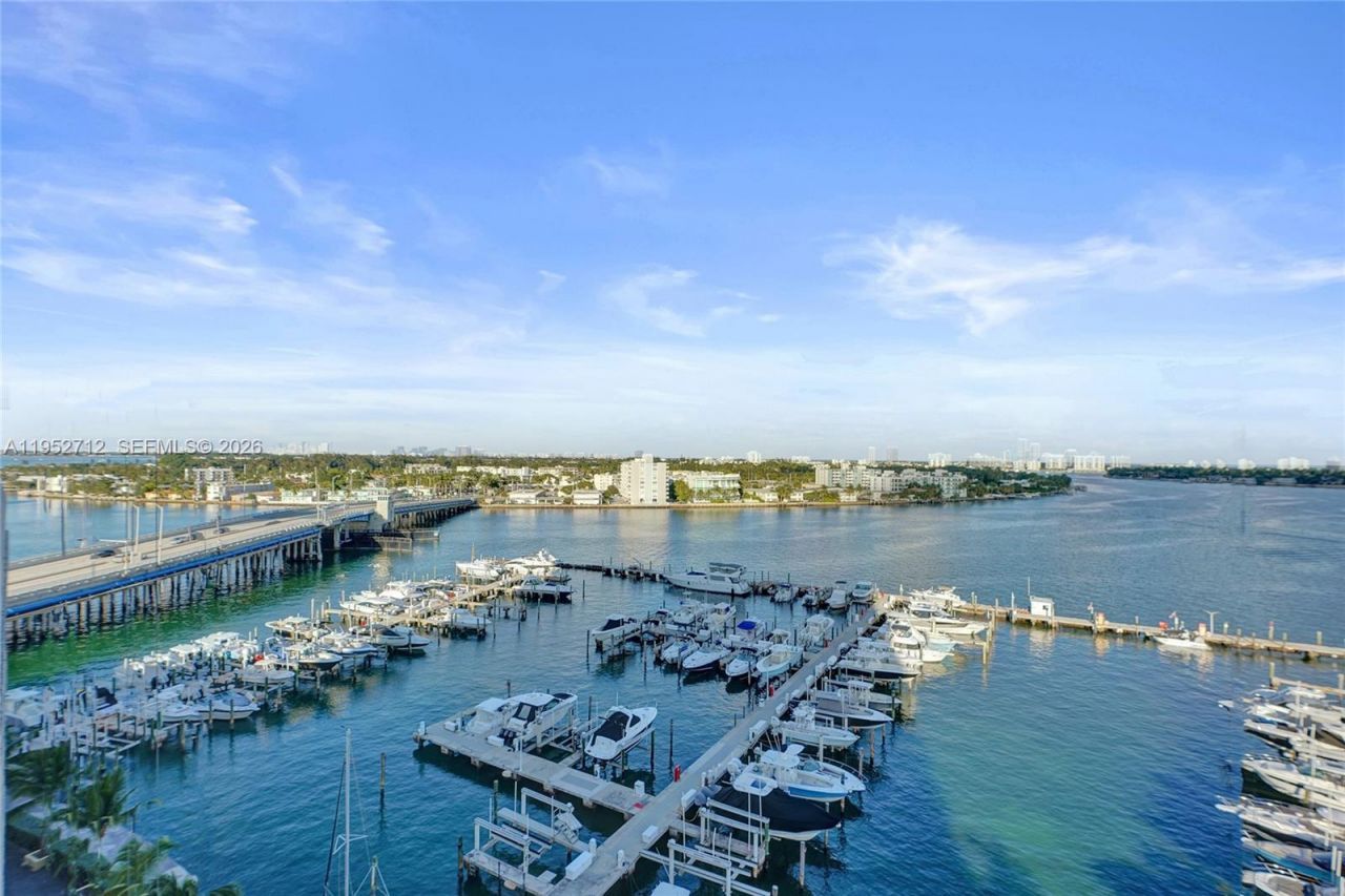 7601 E Treasure Dr, Unit 1120, North Bay Village, FL 33141 Photo