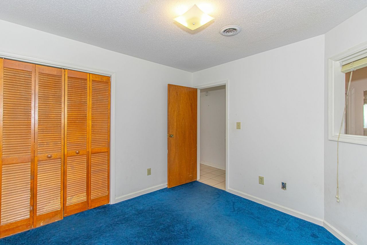 1870 Auburn Ln. Photo 15