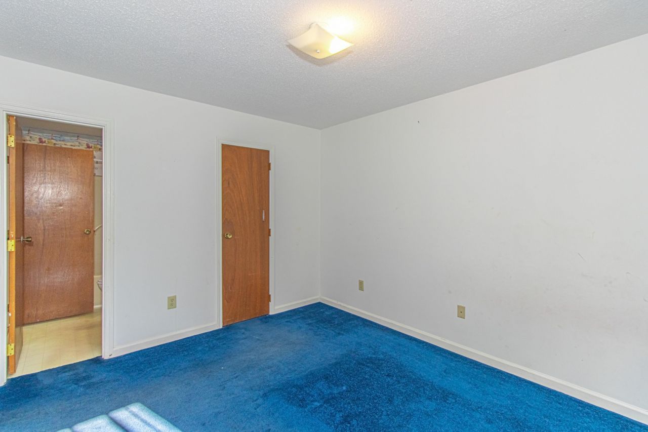 1870 Auburn Ln. Photo 20