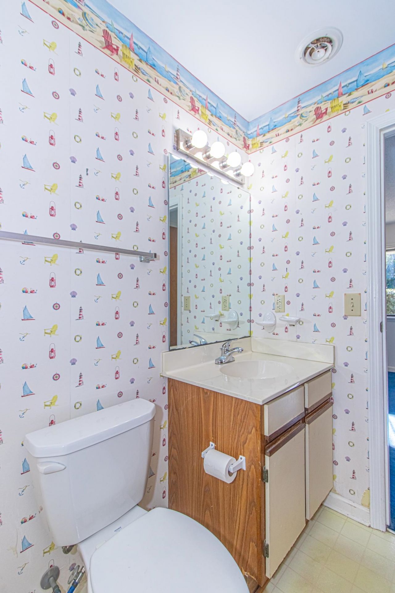 1870 Auburn Ln. Photo 22