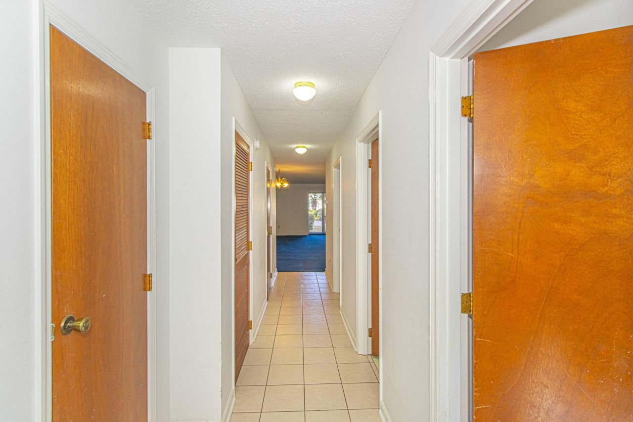 1870 Auburn Ln. Photo 23