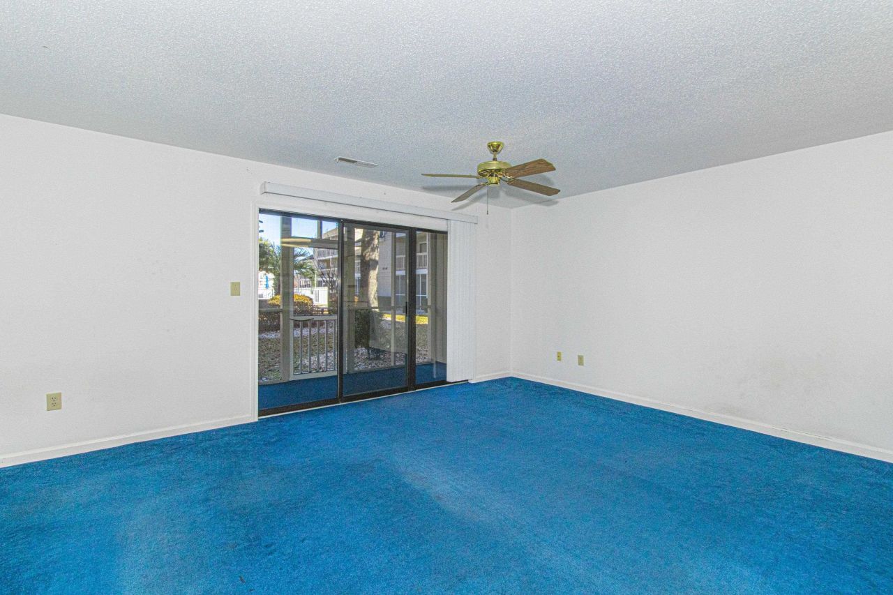 1870 Auburn Ln. Photo 7