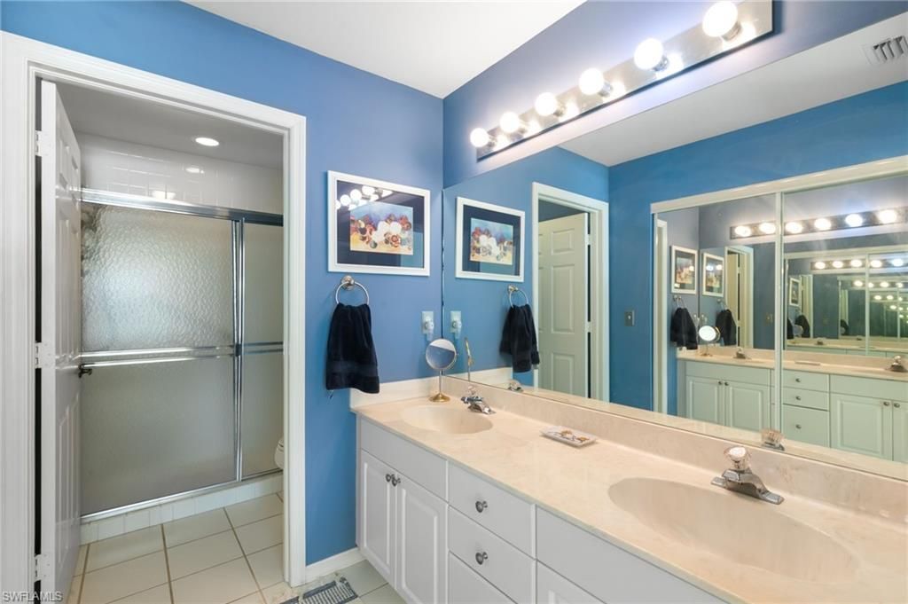 768 Wiggins Lake Dr, Unit 202, Naples, FL 34110 Photo