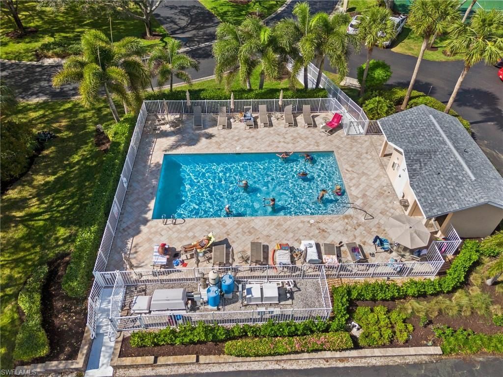 768 Wiggins Lake Dr, Unit 202, Naples, FL 34110 Photo