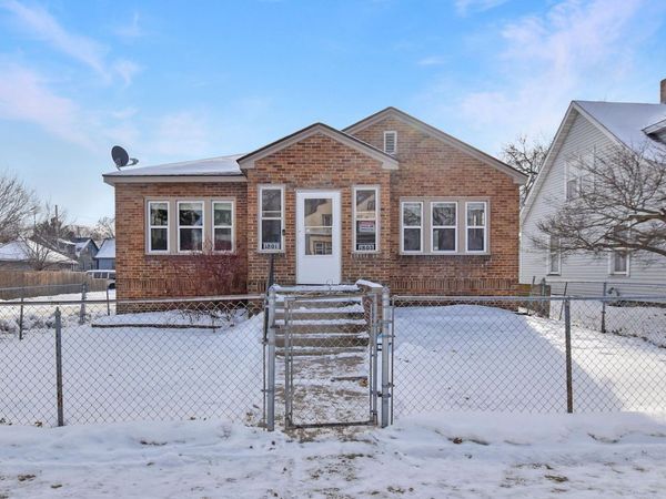 1801 3rd Avenue N, Minneapolis, MN 55405