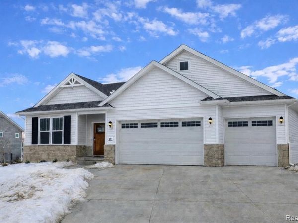659 ROUND ROCK DR, Marion Twp, MI 48843