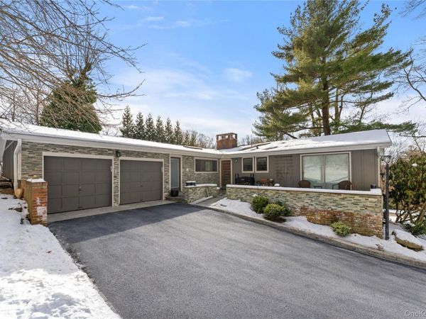 473 Winding Road N, Ardsley, NY 10502