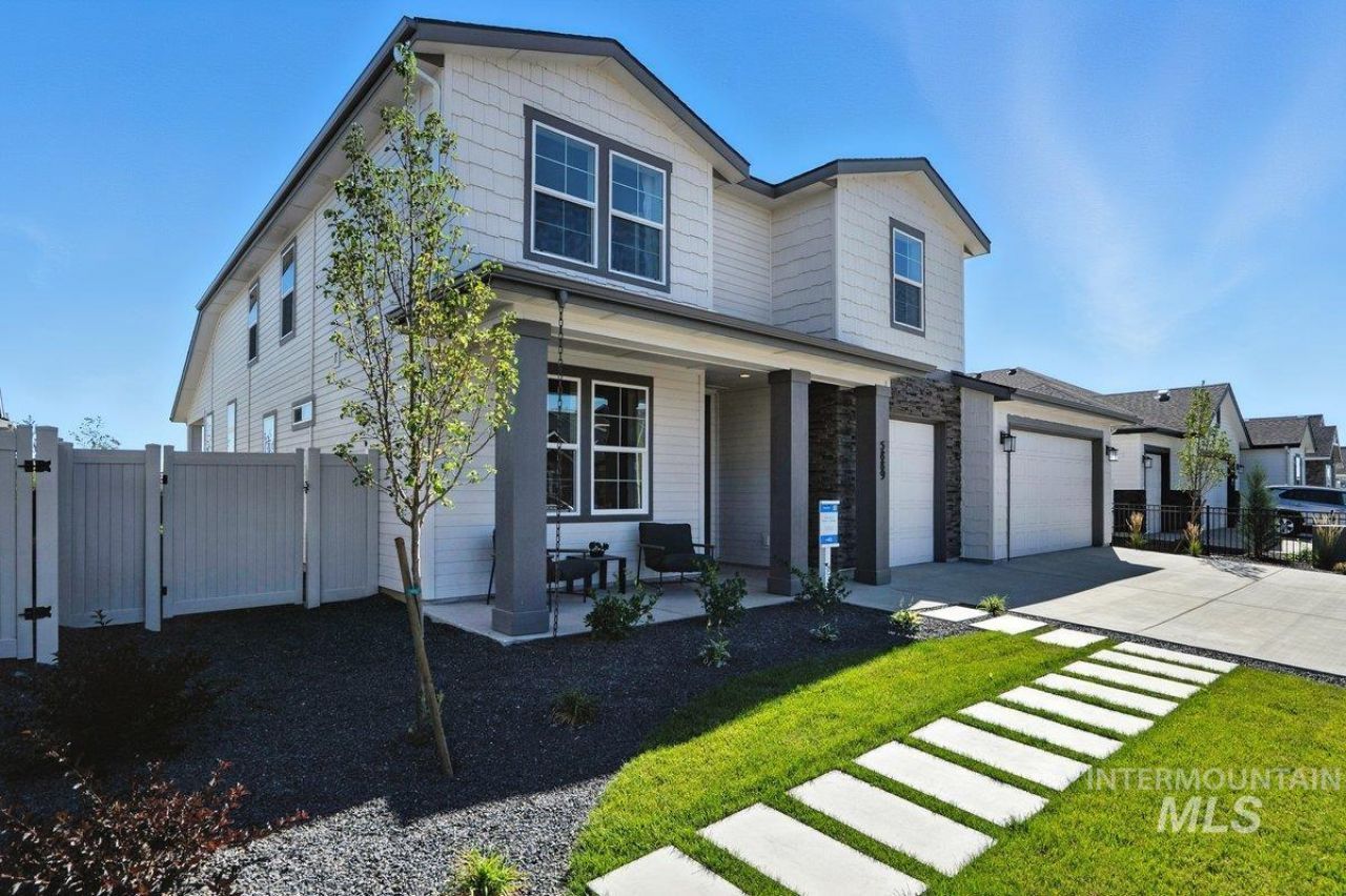 5889 W Ladle Rapids St, Meridian, ID 83646 Main Photo