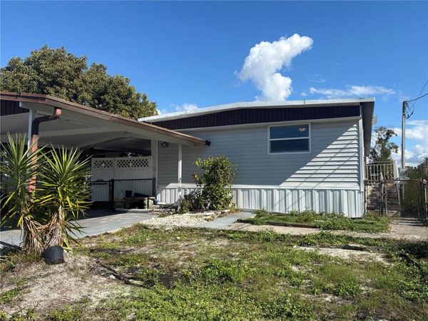5817 PORTSMOUTH DRIVE, TAMPA, FL 33615