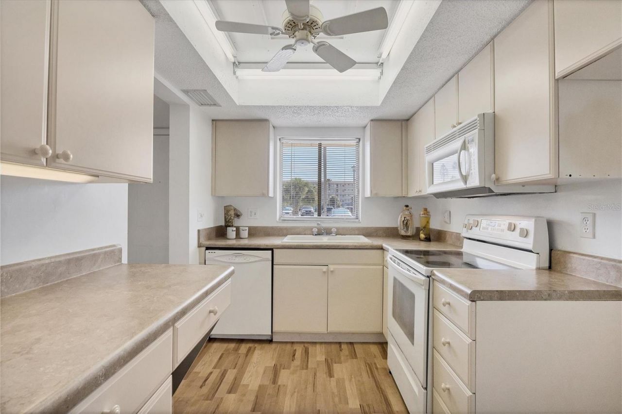 3534 Lake Bayshore Drive, Unit K118, Bradenton, FL 34205 Photo