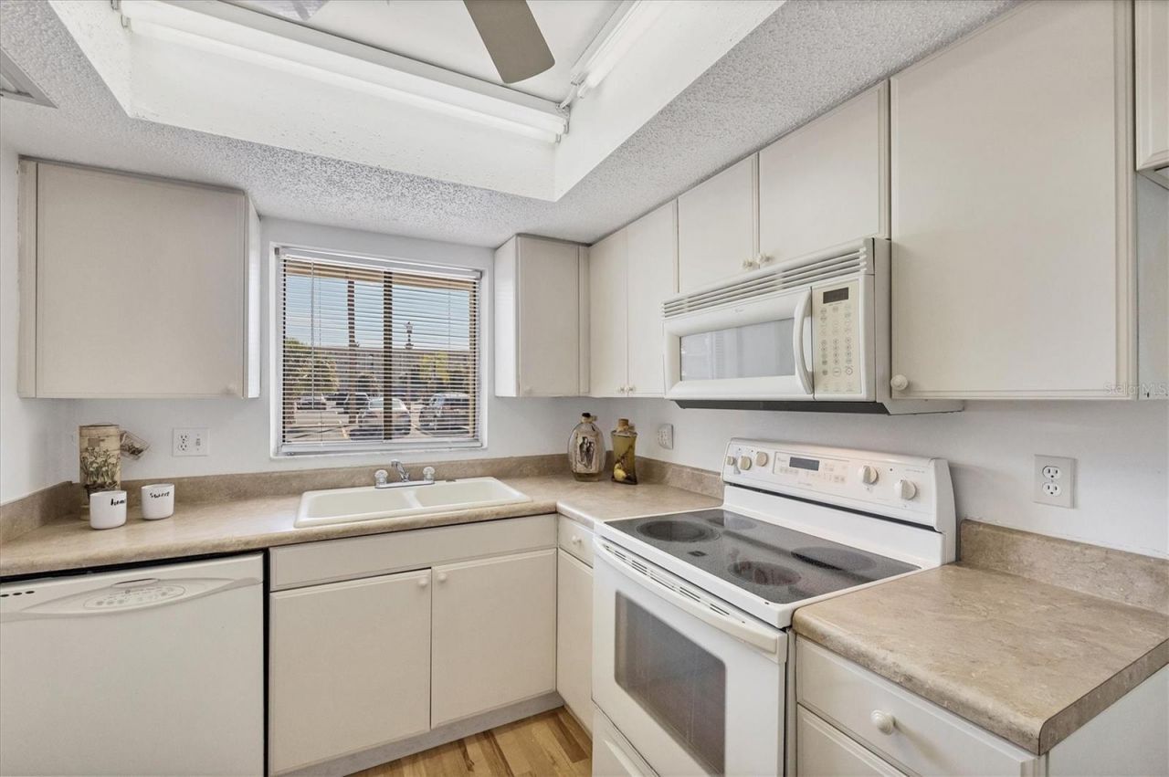 3534 Lake Bayshore Drive, Unit K118, Bradenton, FL 34205 Photo