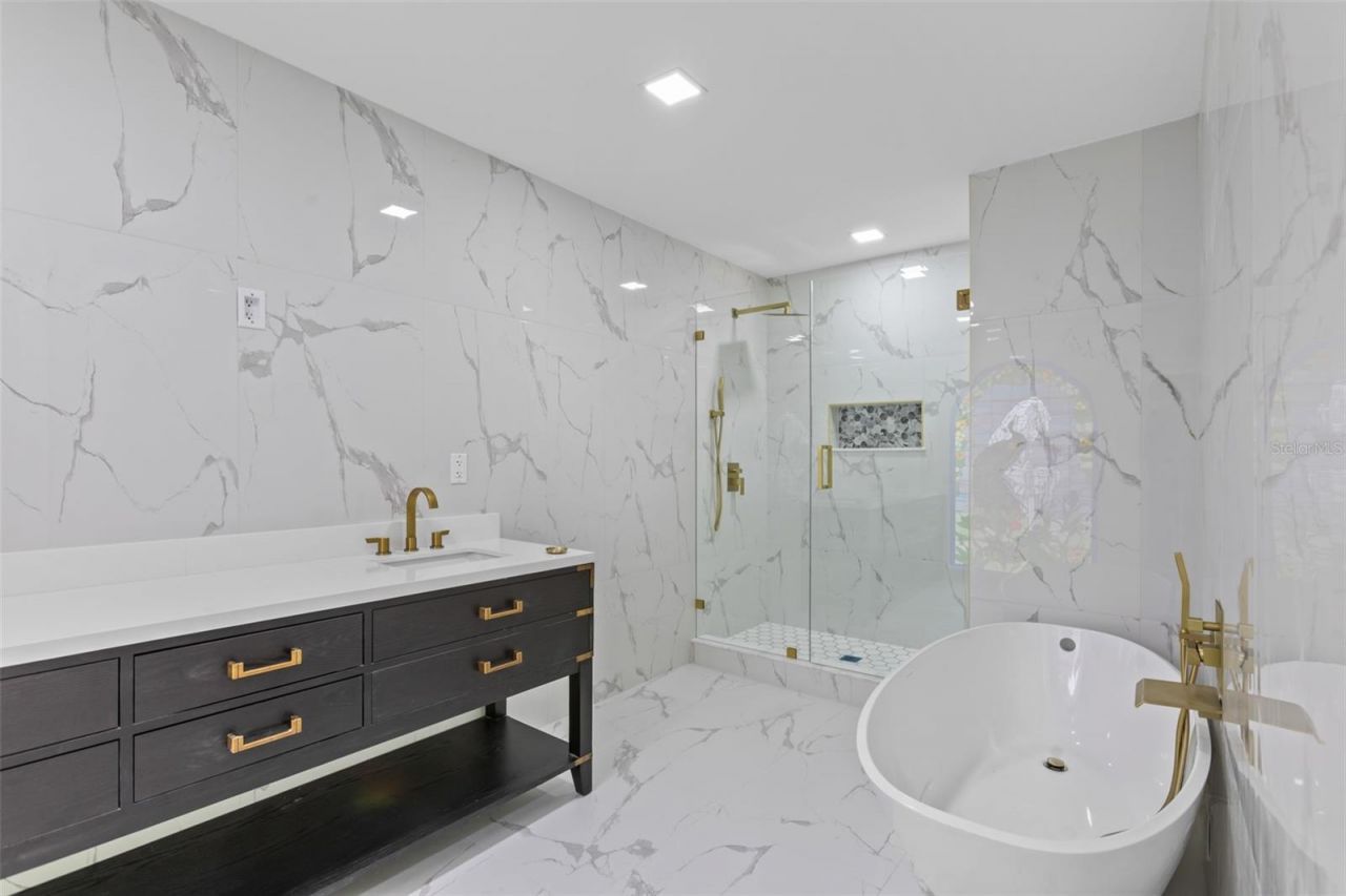 131 Toledo Way Ne, Saint Petersburg, FL 33704 Photo