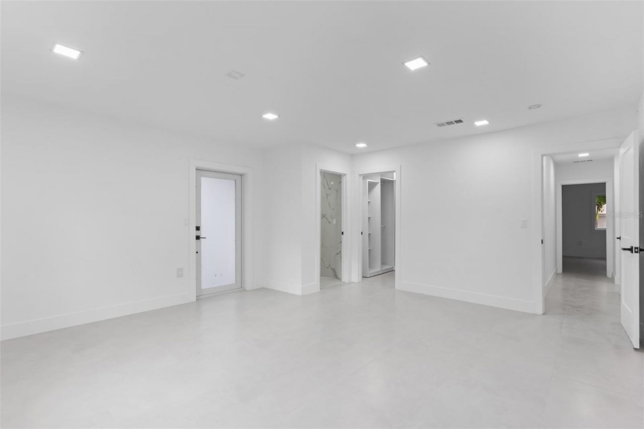 131 Toledo Way Ne, Saint Petersburg, FL 33704 Photo