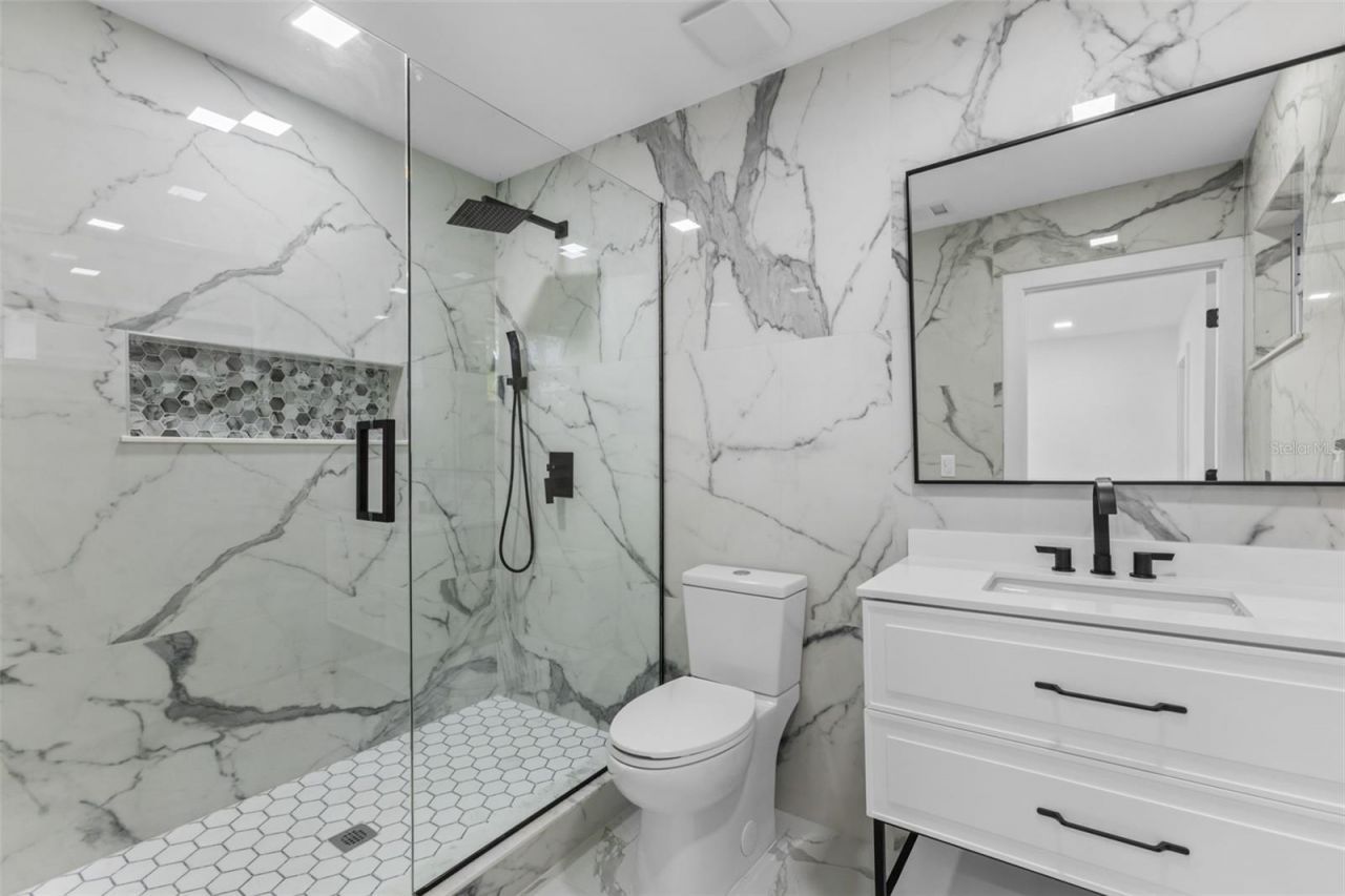 131 Toledo Way Ne, Saint Petersburg, FL 33704 Photo