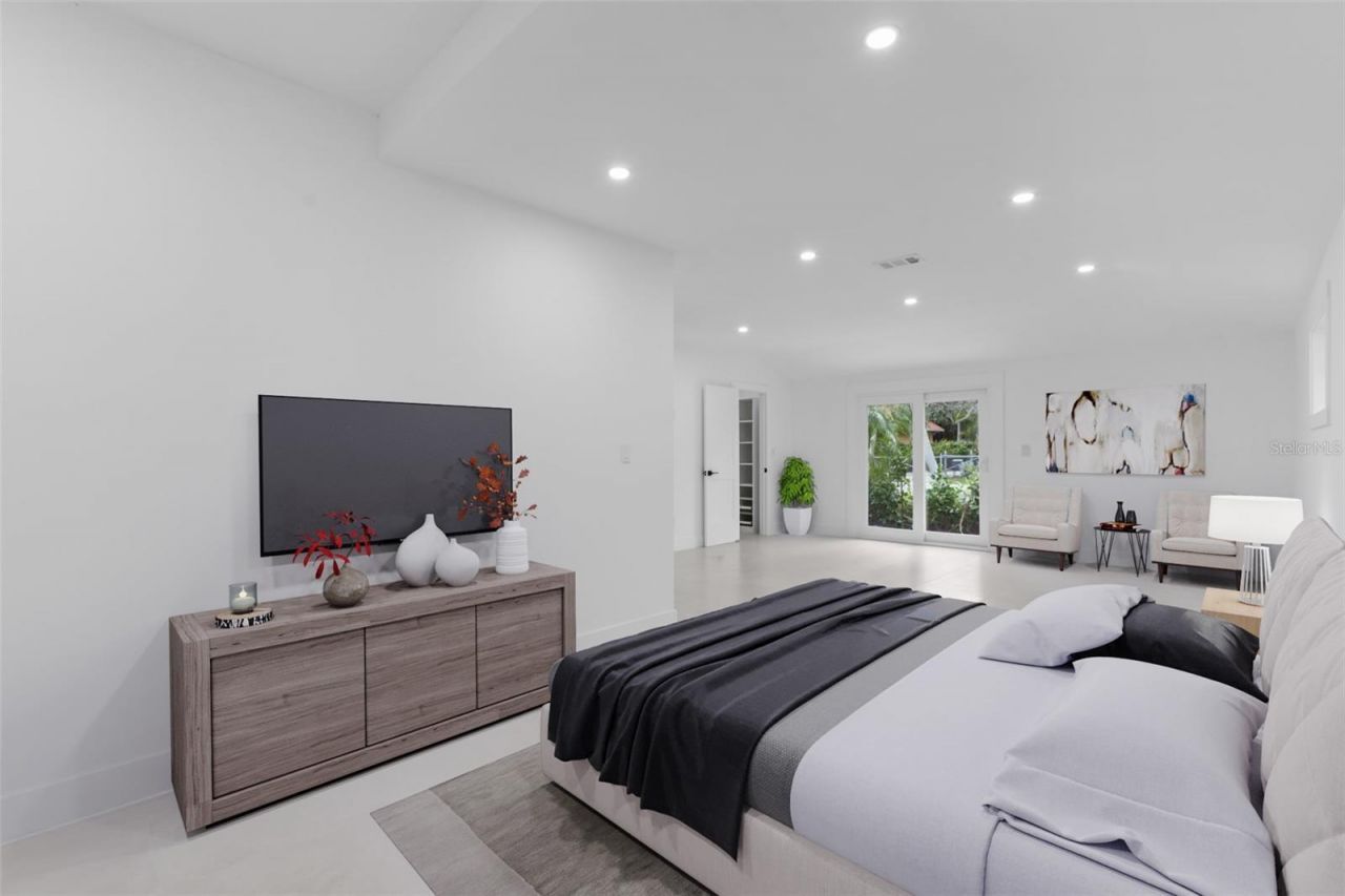 131 Toledo Way Ne, Saint Petersburg, FL 33704 Photo