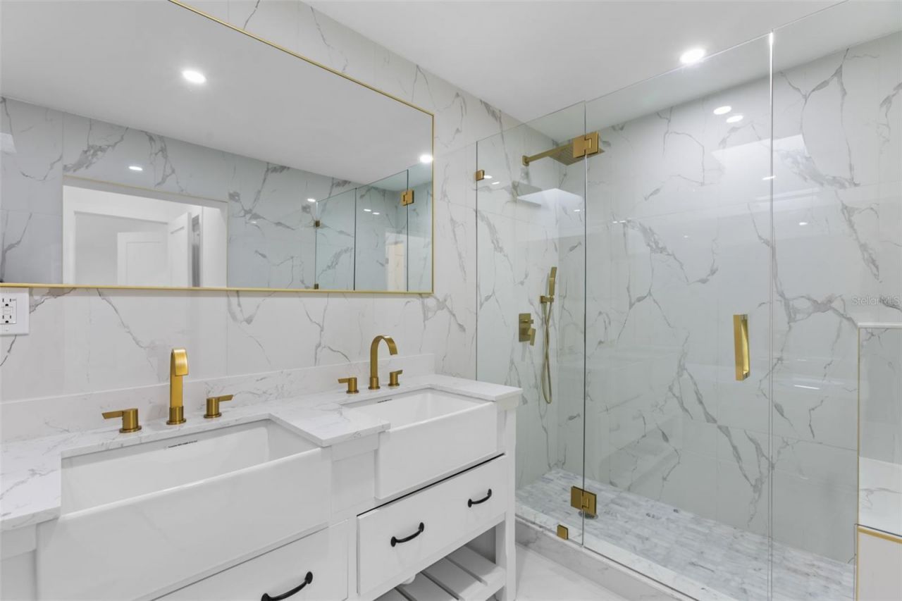 131 Toledo Way Ne, Saint Petersburg, FL 33704 Photo