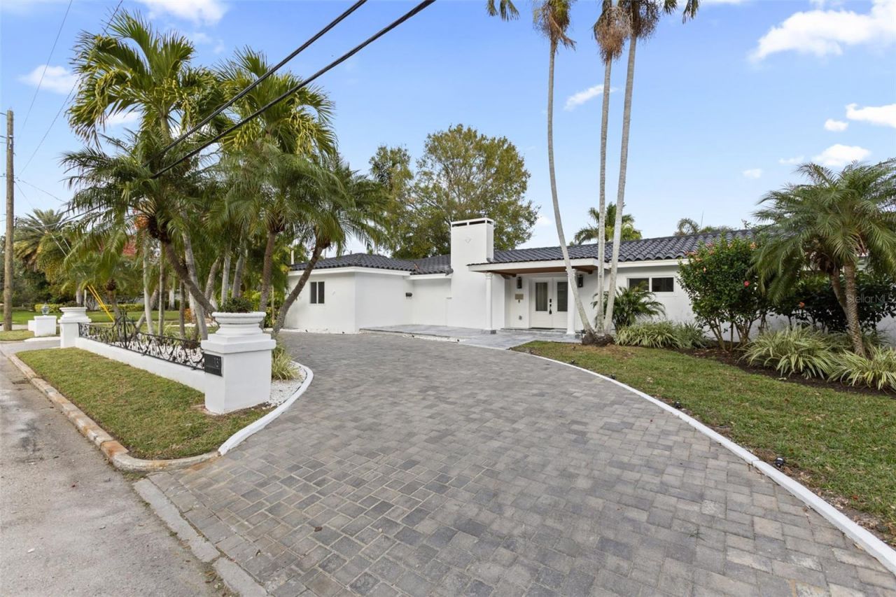 131 Toledo Way Ne, Saint Petersburg, FL 33704 Photo