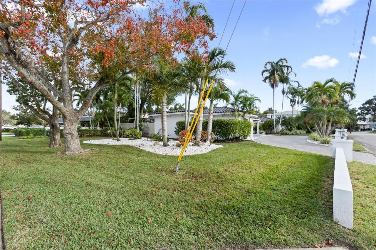 131 Toledo Way Ne, Saint Petersburg, FL 33704 Photo