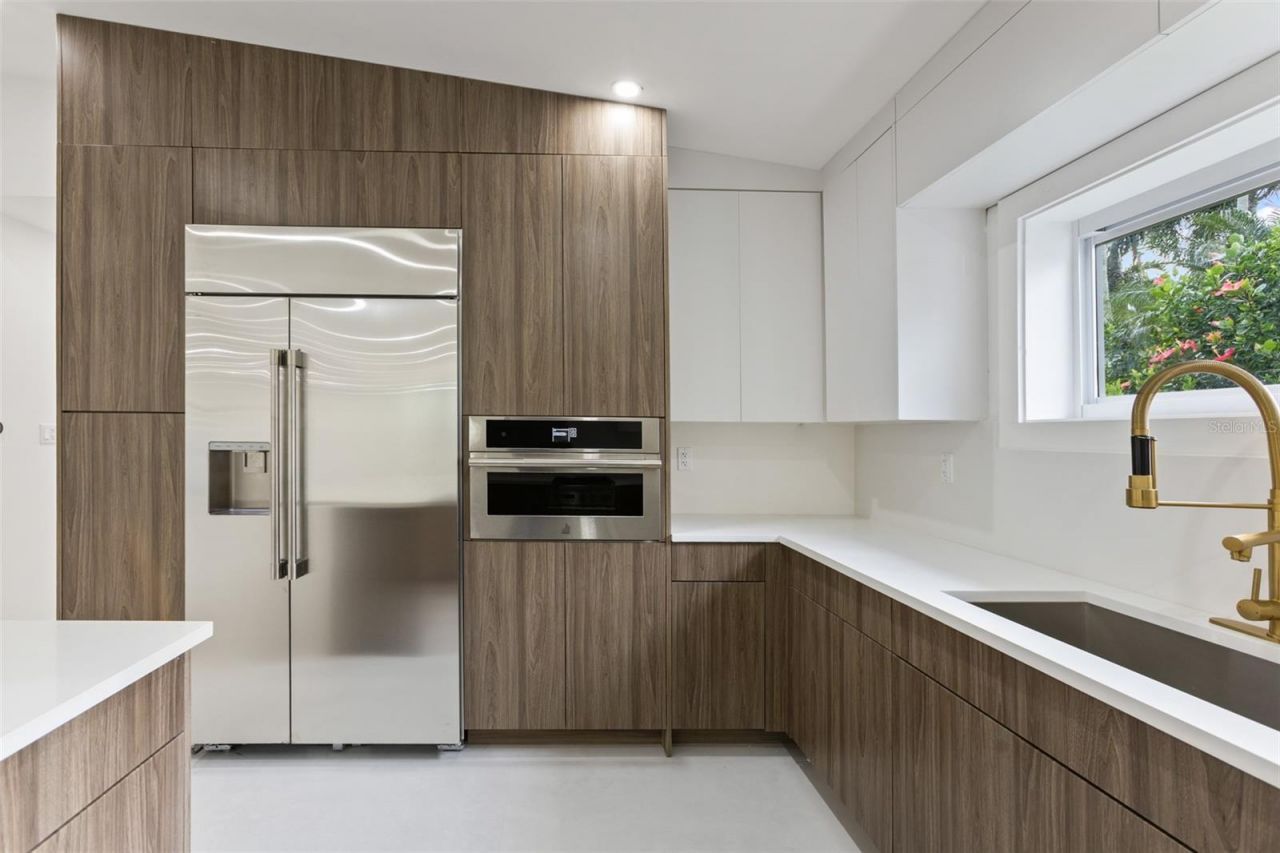 131 Toledo Way Ne, Saint Petersburg, FL 33704 Photo