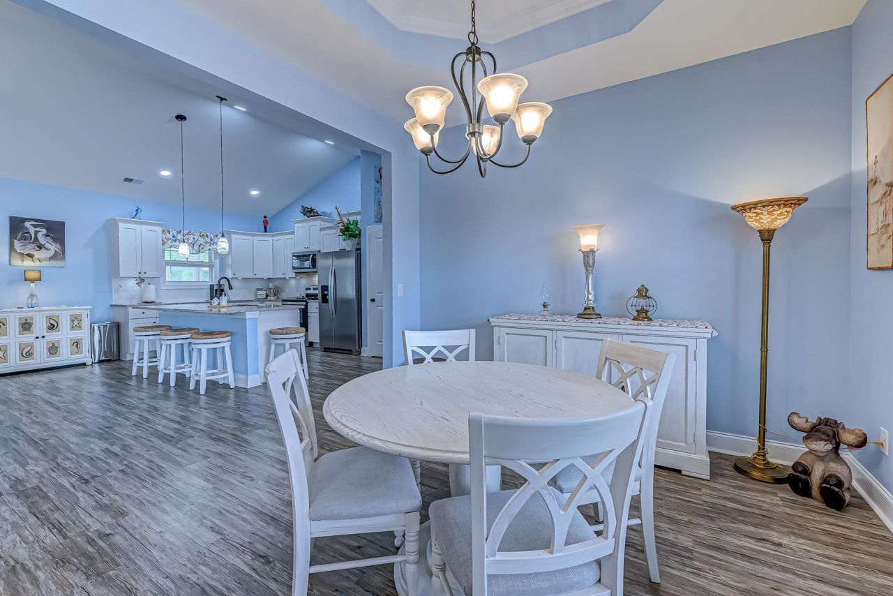 209 Highmeadow Ln. Photo 6