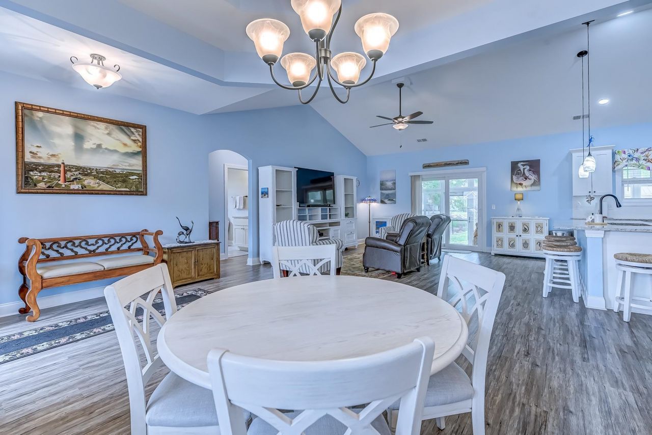 209 Highmeadow Ln. Photo 7