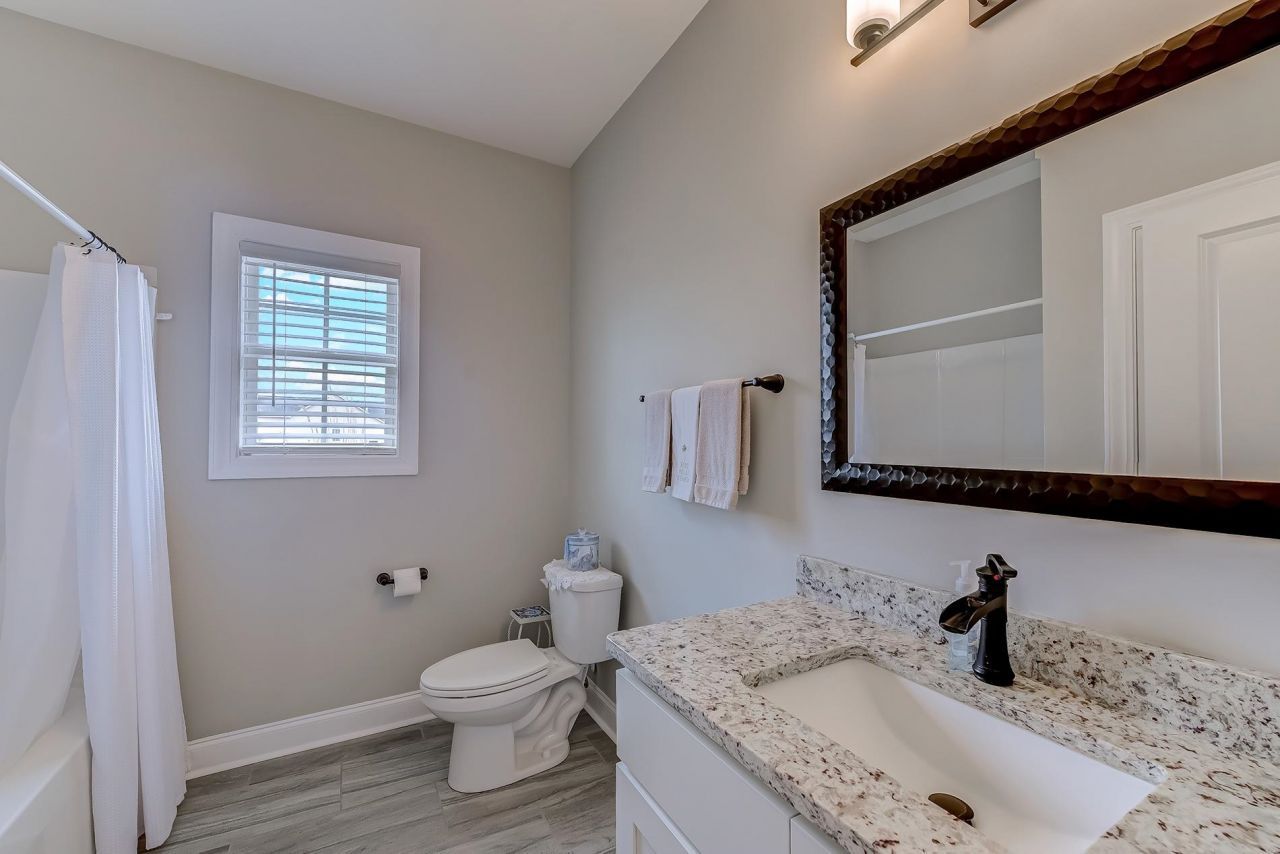 209 Highmeadow Ln. Photo 9