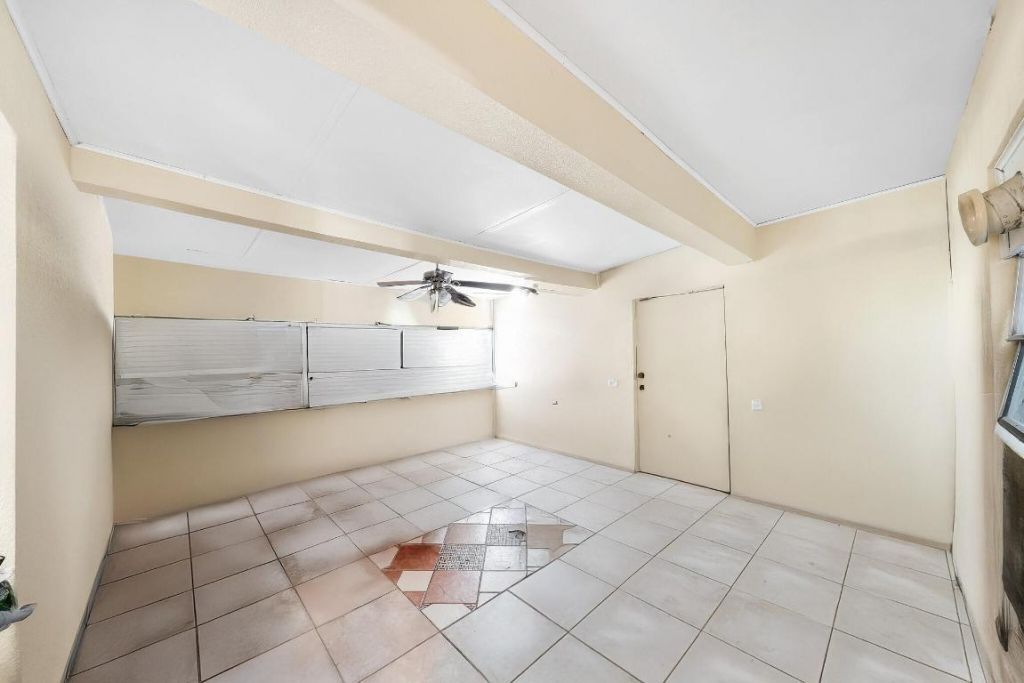 213 SE Eyerly Avenue, Port Saint Lucie, FL 34983 Photo