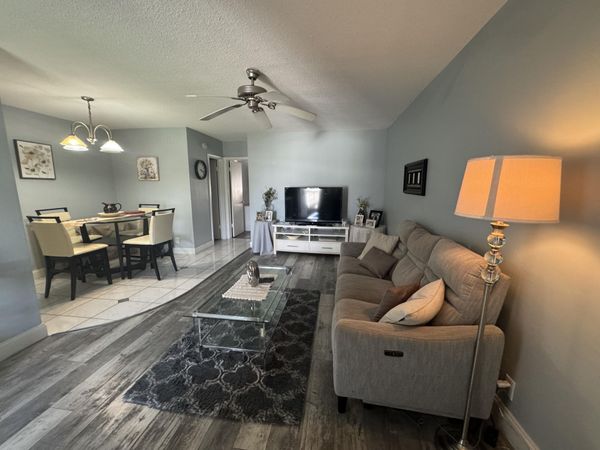 2100 NE 38 Street, Unit 221, Lighthouse Point, FL 33064