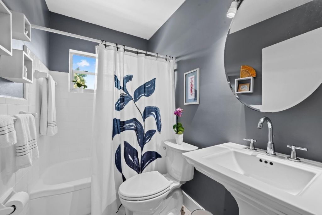 1175 Grant Street, Hollywood, FL 33019 Photo