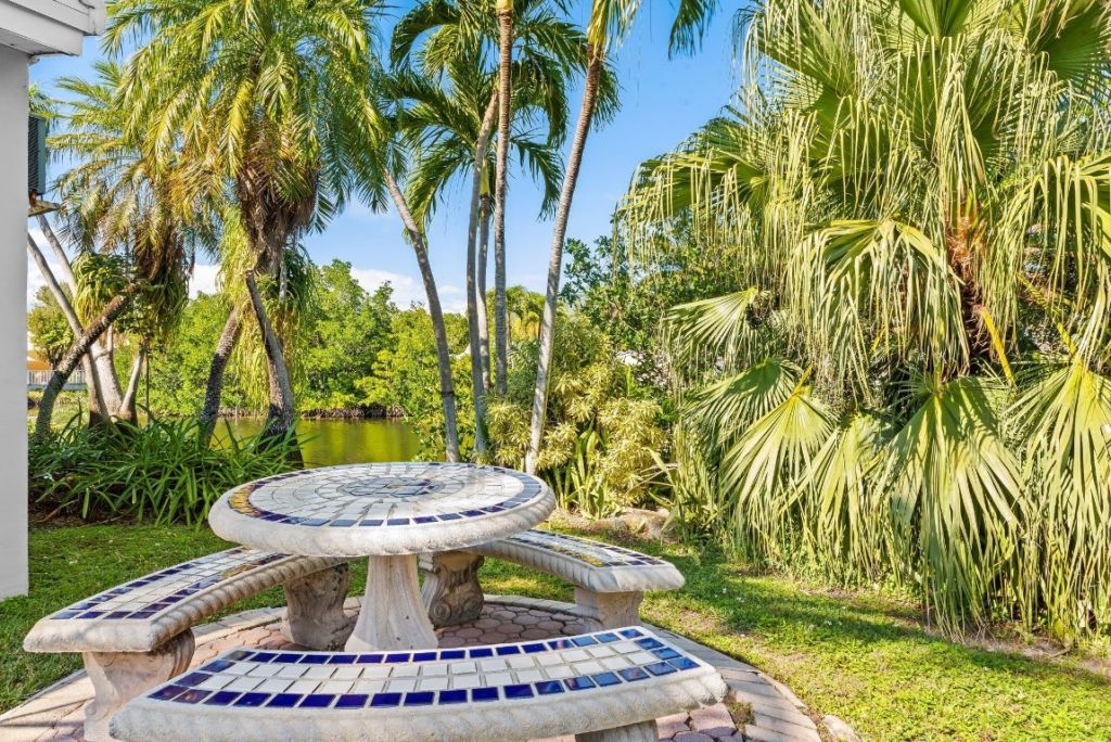 1175 Grant Street, Hollywood, FL 33019 Photo