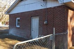 520 Cedar Lane photo 4