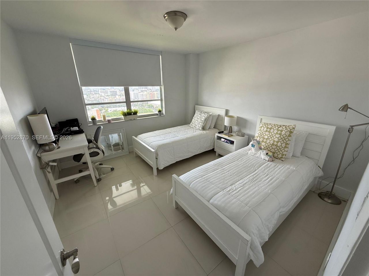 2780 NE 183rd St , Unit 2107, Aventura, FL 33160 Photo