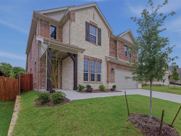 545 Waterford Park Boulevard, Weatherford, TX 76087
