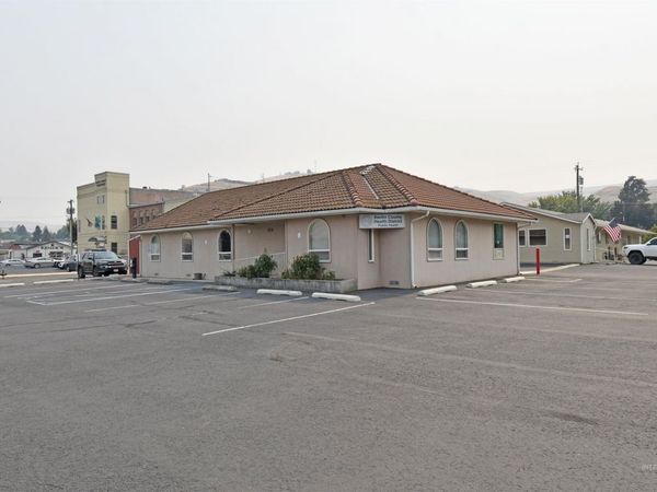 102 1st Street, Asotin, WA 99402