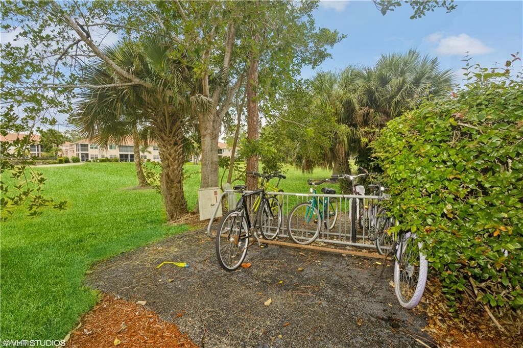 190 Turtle Lake Ct, Unit 311, Naples, FL 34105 Photo