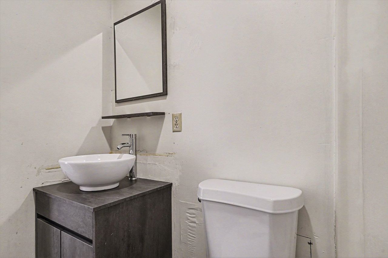 916 Brinkley St. Photo 11