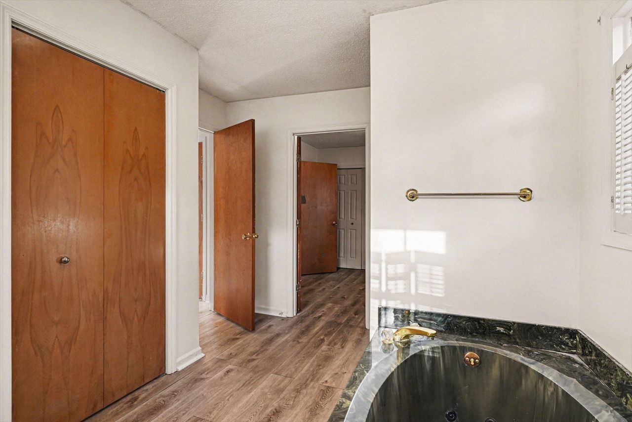 916 Brinkley St. Photo 18