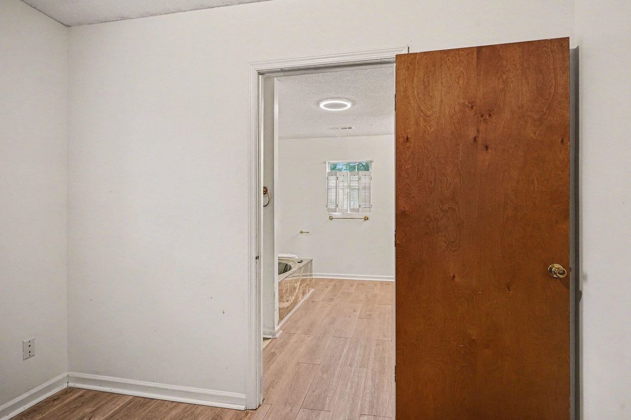 916 Brinkley St. Photo 20