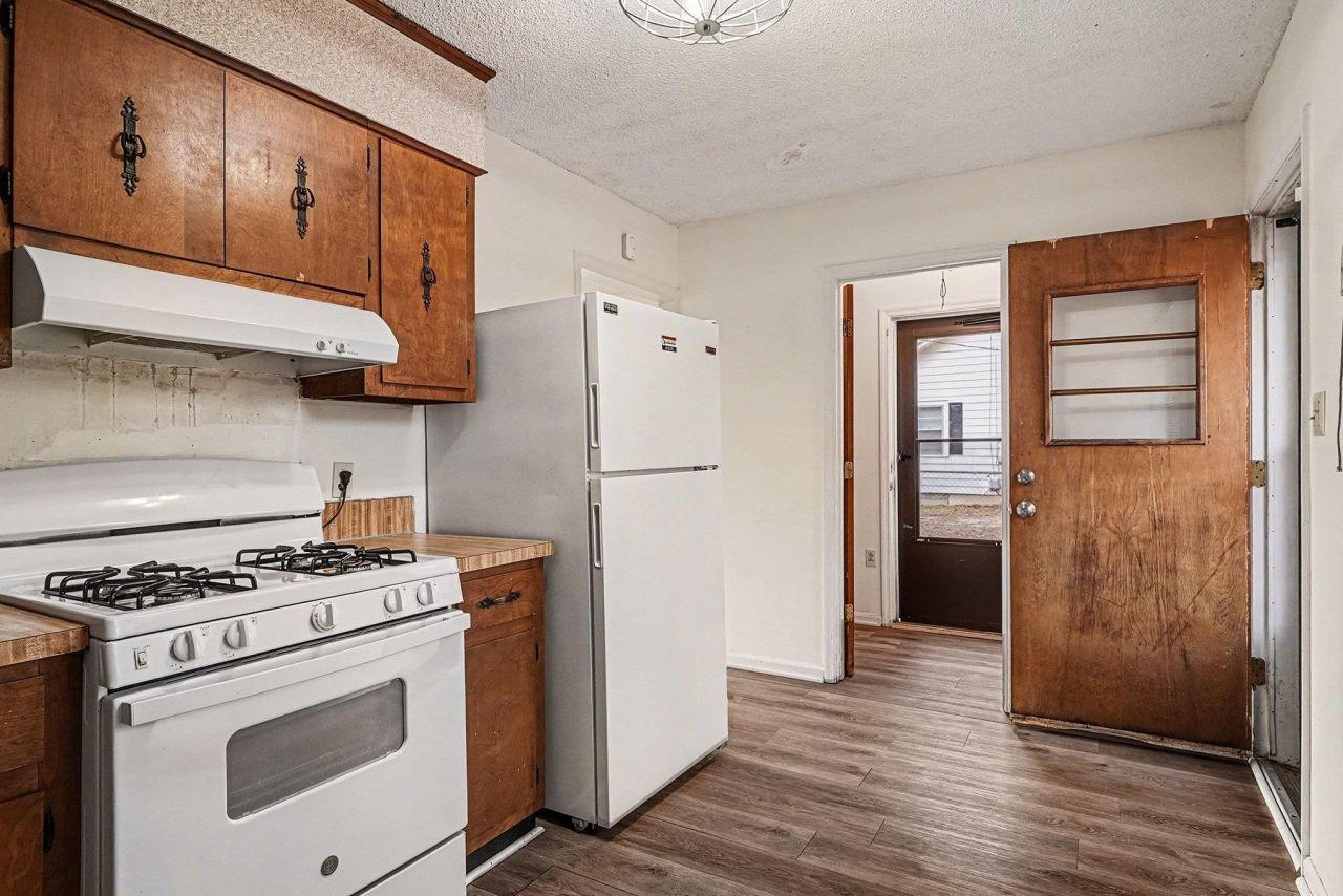 916 Brinkley St. Photo 9