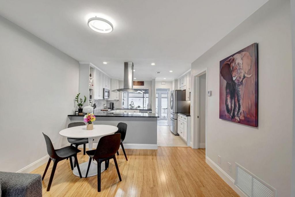 201 Venetian Drive, Unit 4, Delray Beach, FL 33483 Photo