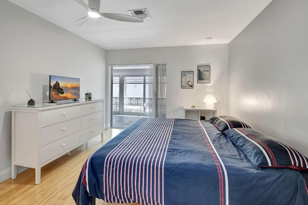 201 Venetian Drive, Unit 4, Delray Beach, FL 33483 Photo