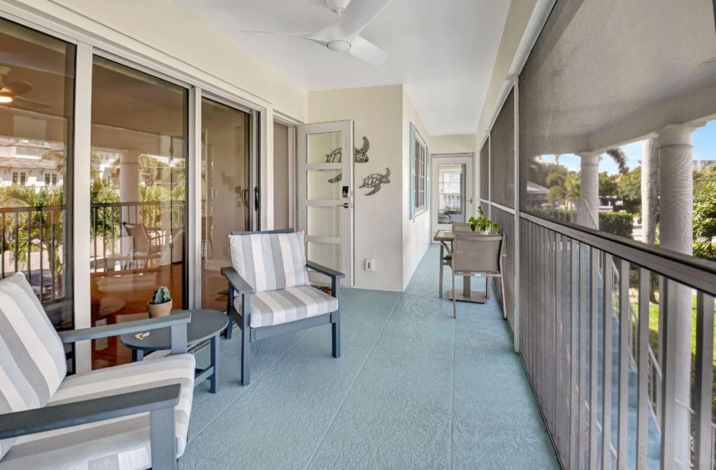 201 Venetian Drive, Unit 4, Delray Beach, FL 33483 Photo