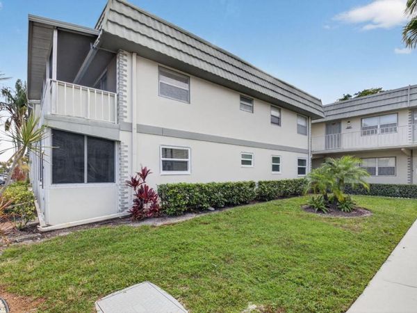 212 Monaco Way E, Delray Beach, FL 33446
