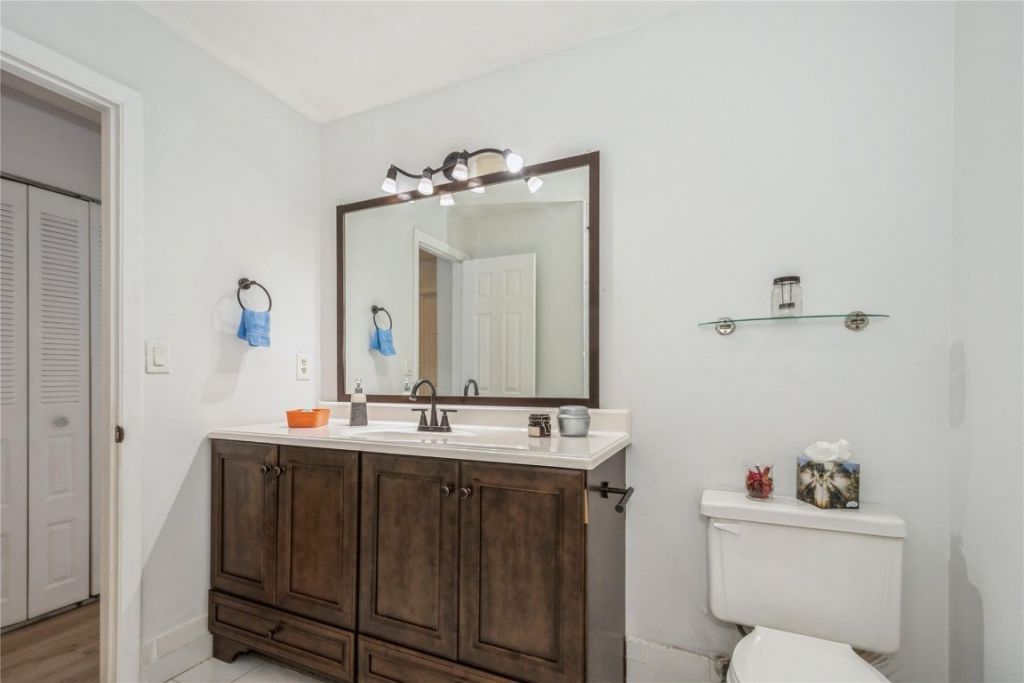 8208 NW 8th Place, Unit 4, Fort Lauderdale, FL 33324 Photo