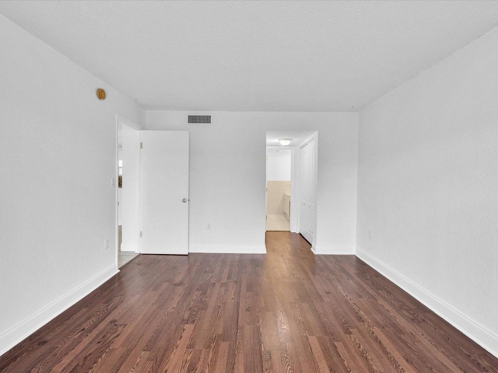 4255 N University Drive, Unit 308, Sunrise, FL 33351 Photo