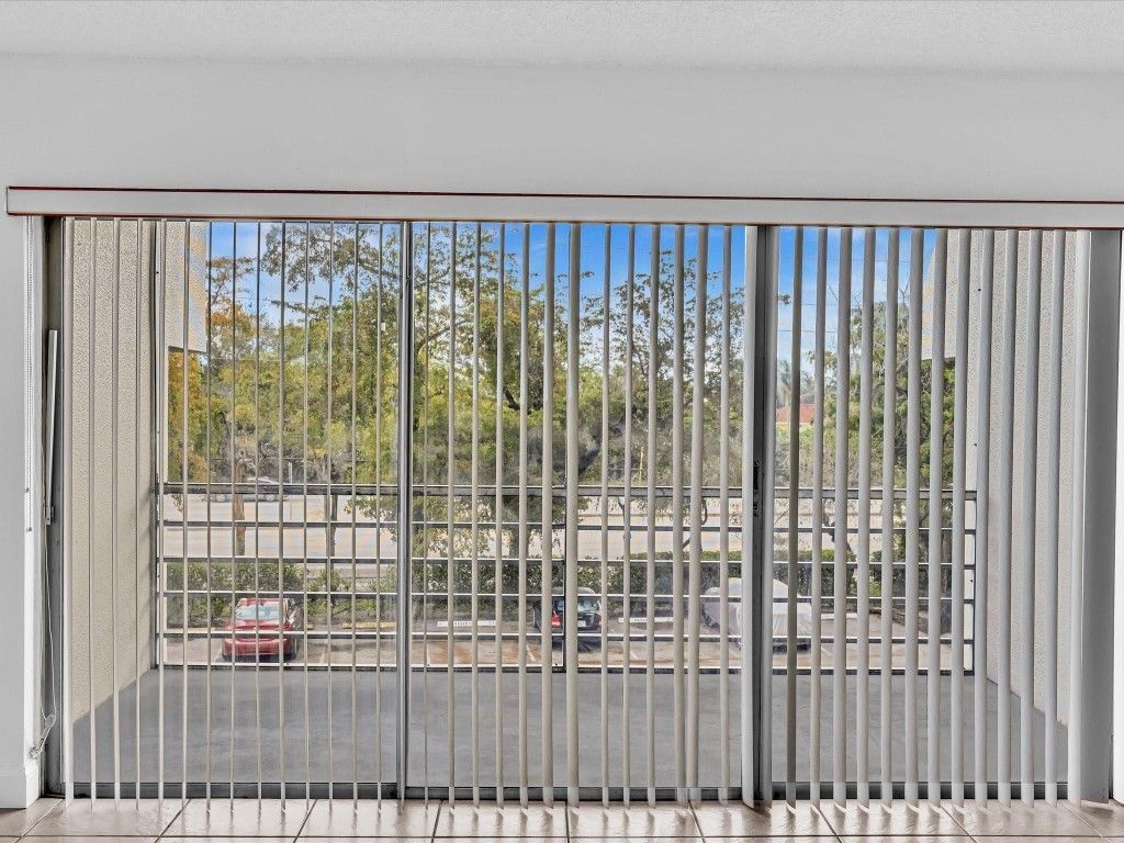 4255 N University Drive, Unit 308, Sunrise, FL 33351 Photo