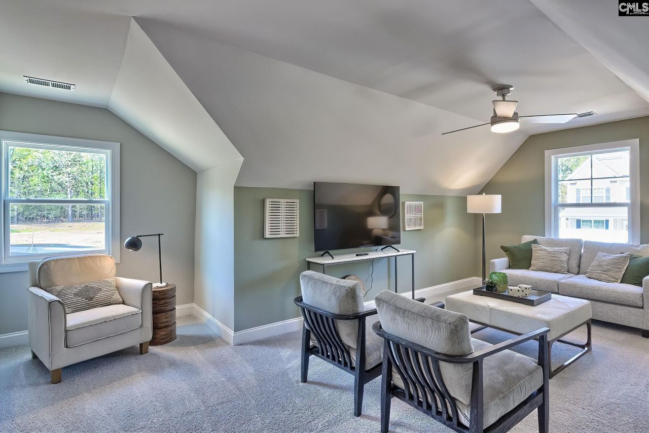 520 Hacienda Court Photo 34